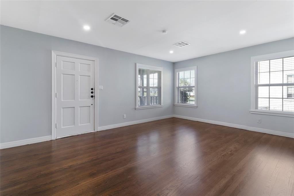 3557 Winston Rd - Photo 4 of 25
