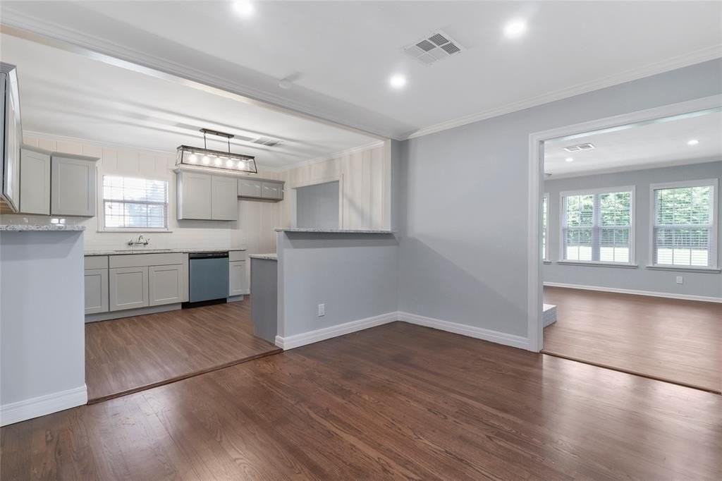 3557 Winston Rd - Photo 5 of 25