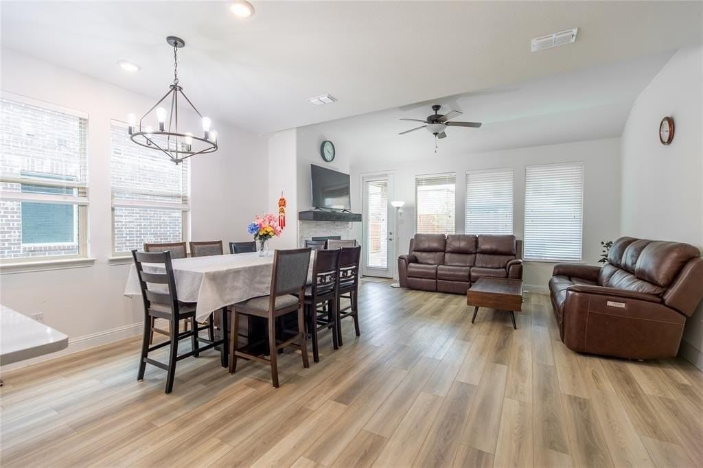 2340 Willow Garden Dr - Photo 3 of 30