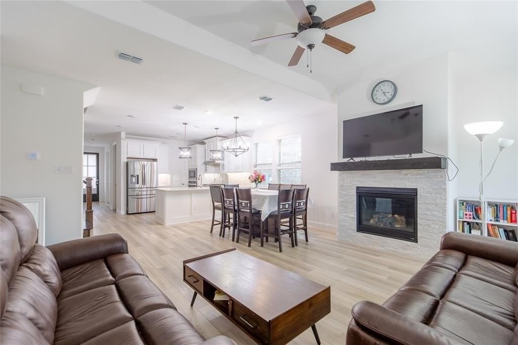 2340 Willow Garden Dr - Photo 7 of 30