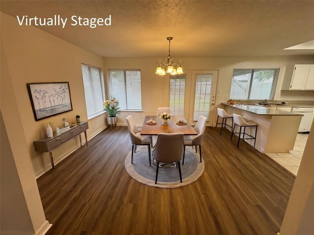 2514 Livingston Ln - Photo 6 of 30