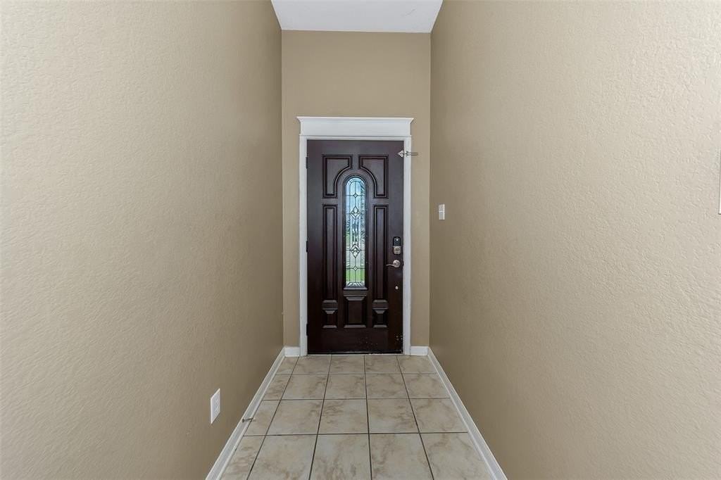 1225 Roping Reins Way - Photo 5 of 31