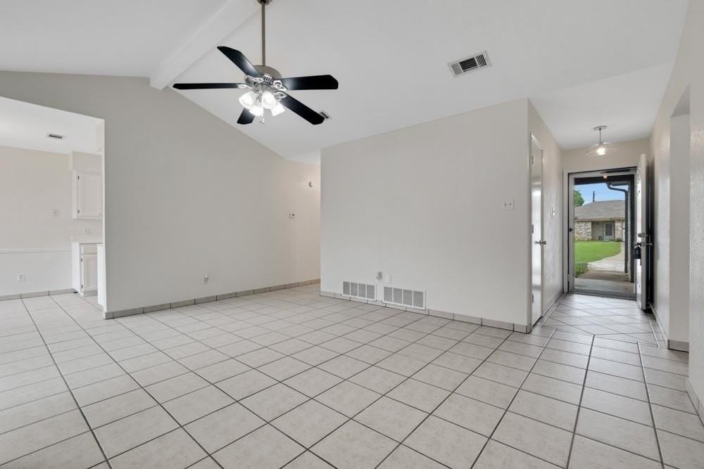 2816 Terry Ct - Photo 5 of 27