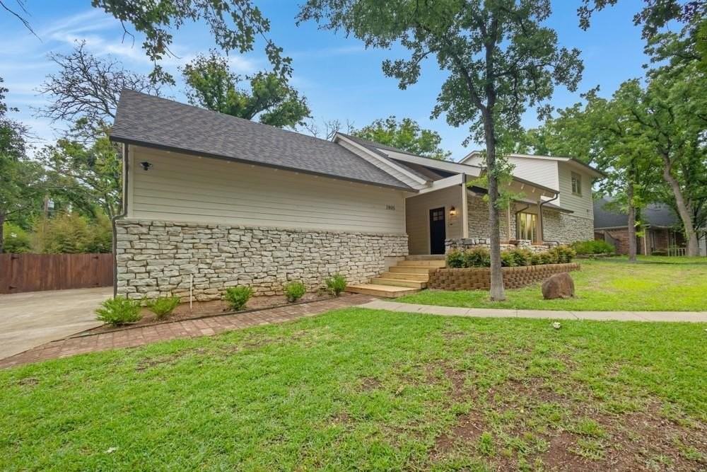 2805 Forrestridge Dr - Photo 4 of 28