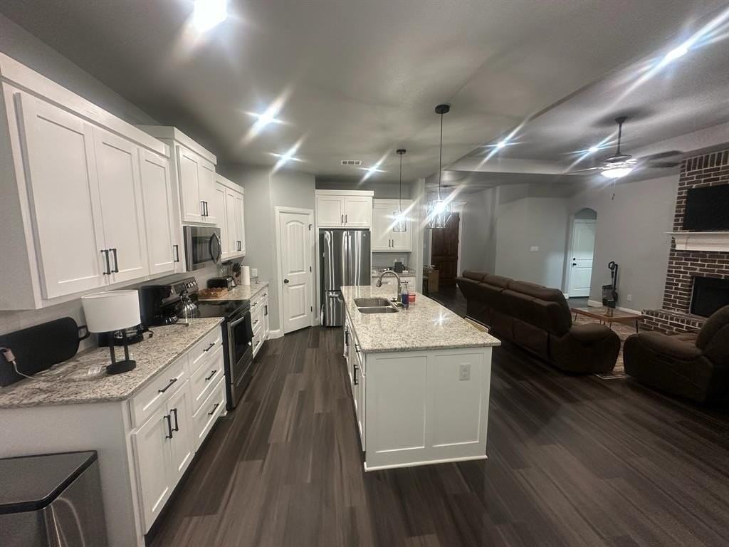 1418 Cheyenne Trl - Photo 4 of 15