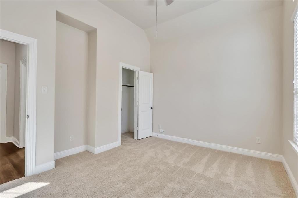 10616 Jackson Hole Ln - Photo 5 of 24