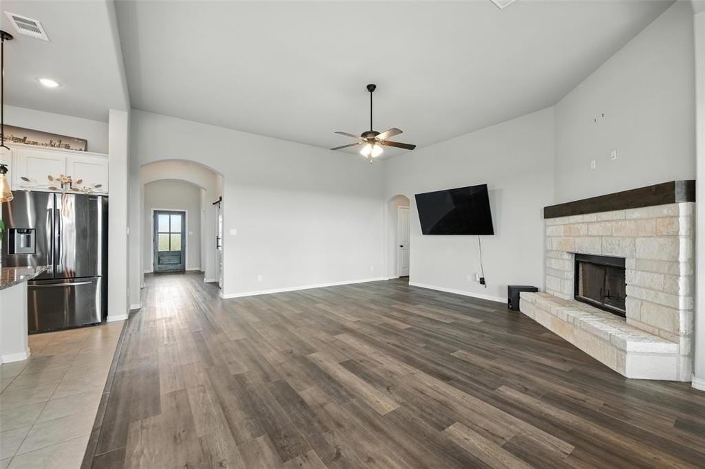 1089 Flagstone Dr - Photo 6 of 39