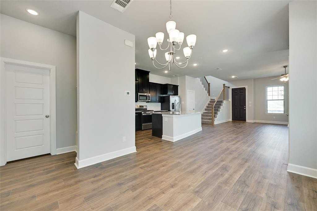 14421 Walsh Ave - Photo 6 of 33