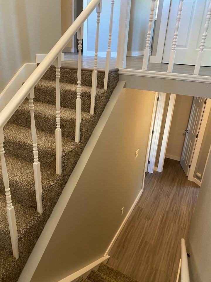 910 S 42nd Ave #D1 - Photo 7 of 22