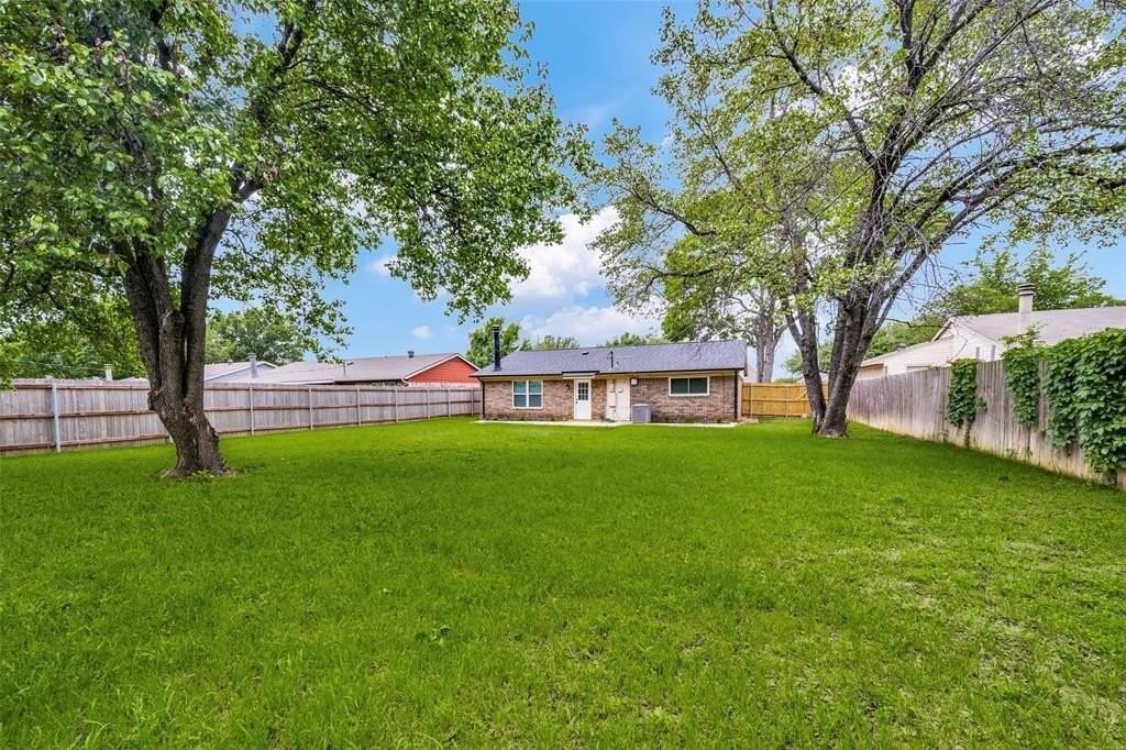 5901 Myers Rd - Photo 3 of 23