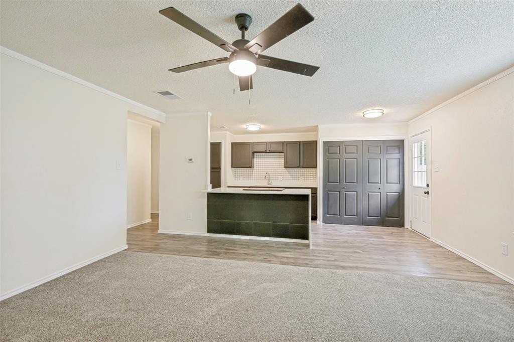 5901 Myers Rd - Photo 5 of 23