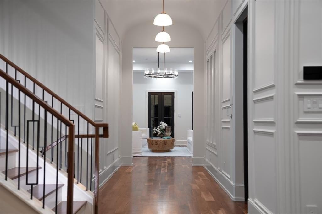 1230 Oak View Ct - Photo 4 of 28