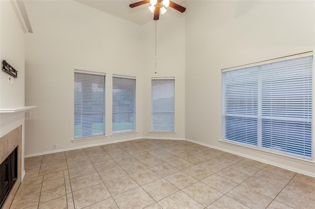 592 Burning Oak Dr - Photo 5 of 25