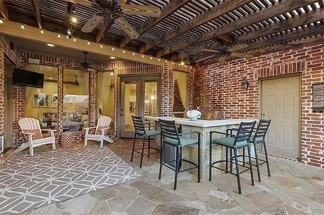 2408 Lady Of The Lake Blvd - Photo 5 of 23