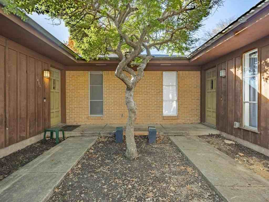 4613 Ranch View Rd - Photo 2 of 24