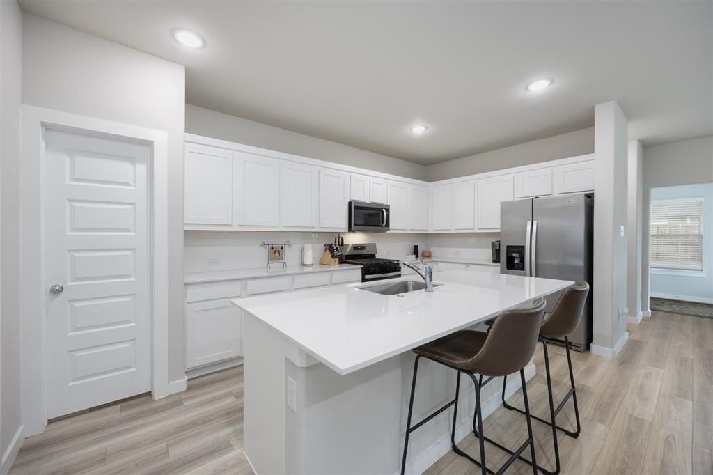 545 Beck Dr - Photo 3 of 15