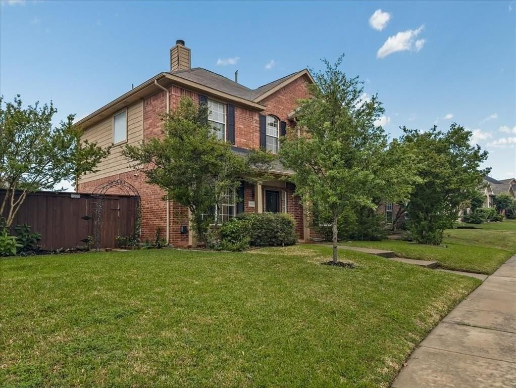 1805 Arbor Creek Dr - Photo 3 of 28