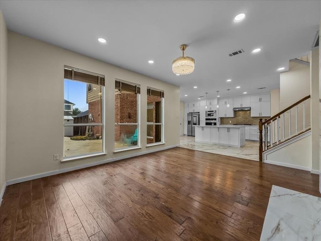 1805 Arbor Creek Dr - Photo 5 of 28