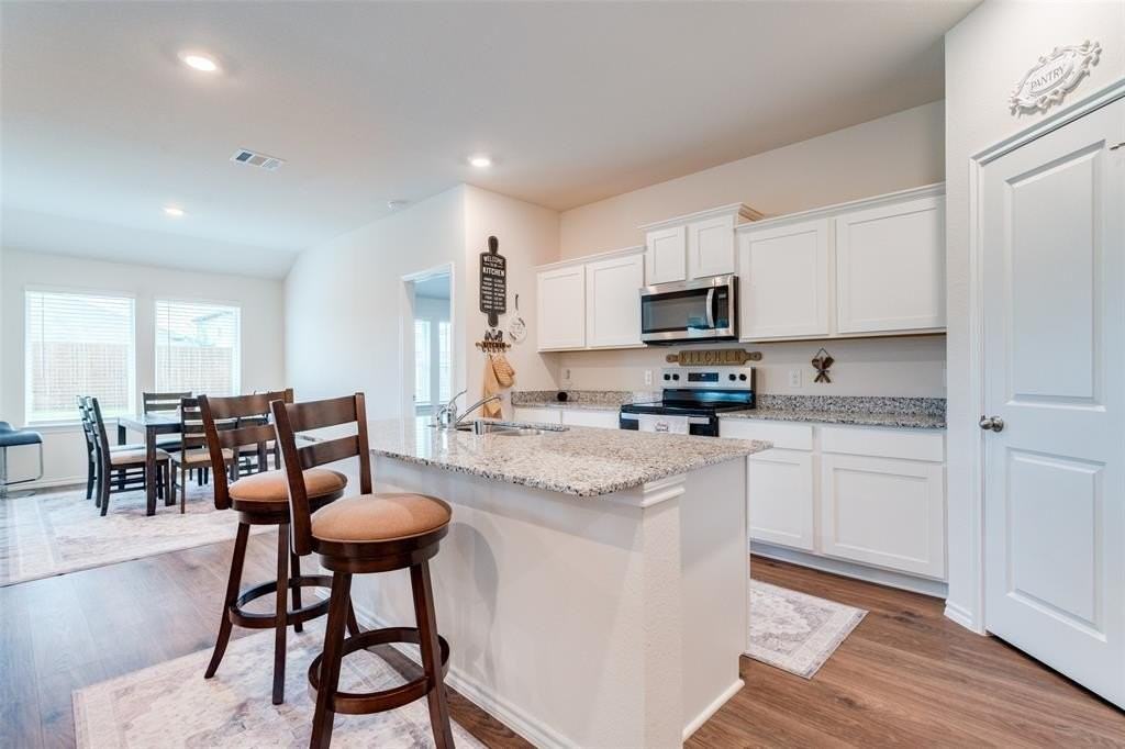 4115 Mountain Dr - Photo 3 of 12