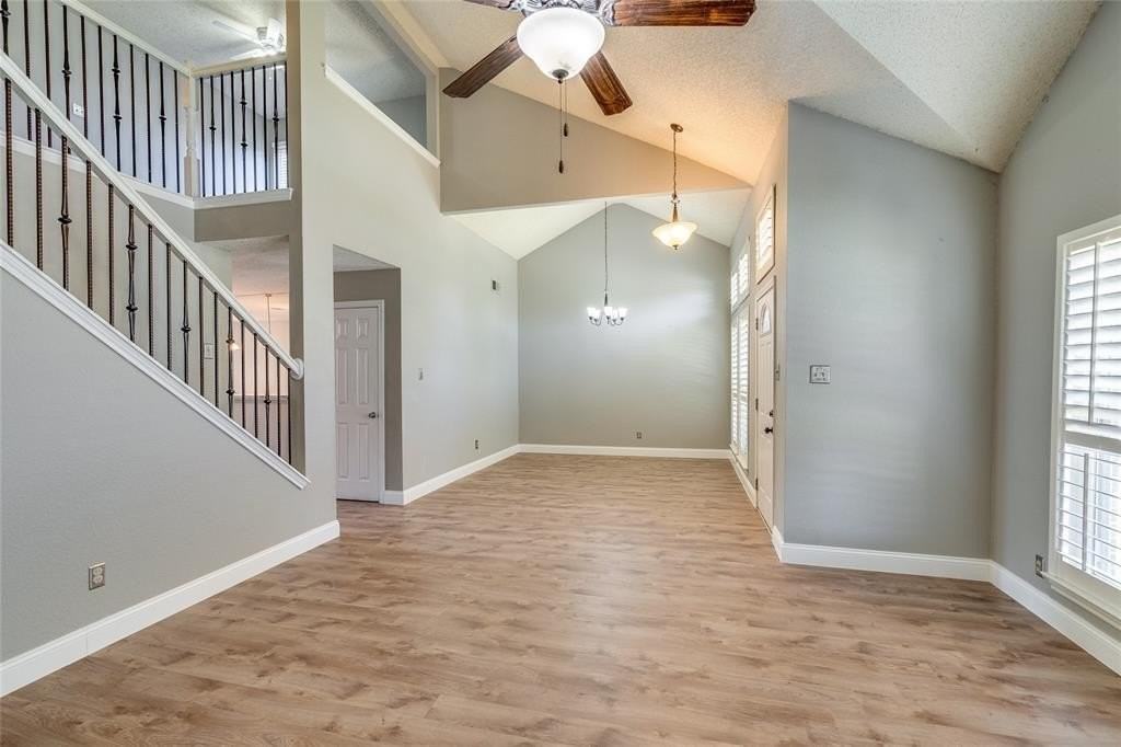 3104 Steve Dr - Photo 5 of 36