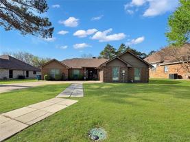 816 Woodridge Dr - Photo 1 of 1