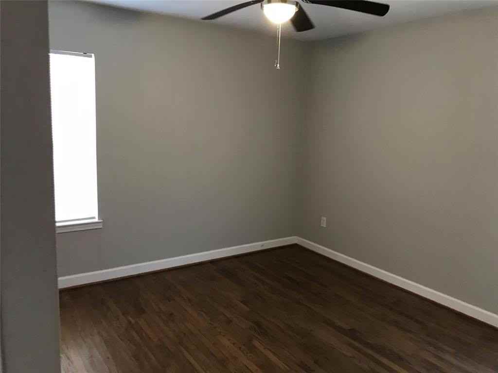 512 Freeman Dr - Photo 6 of 12