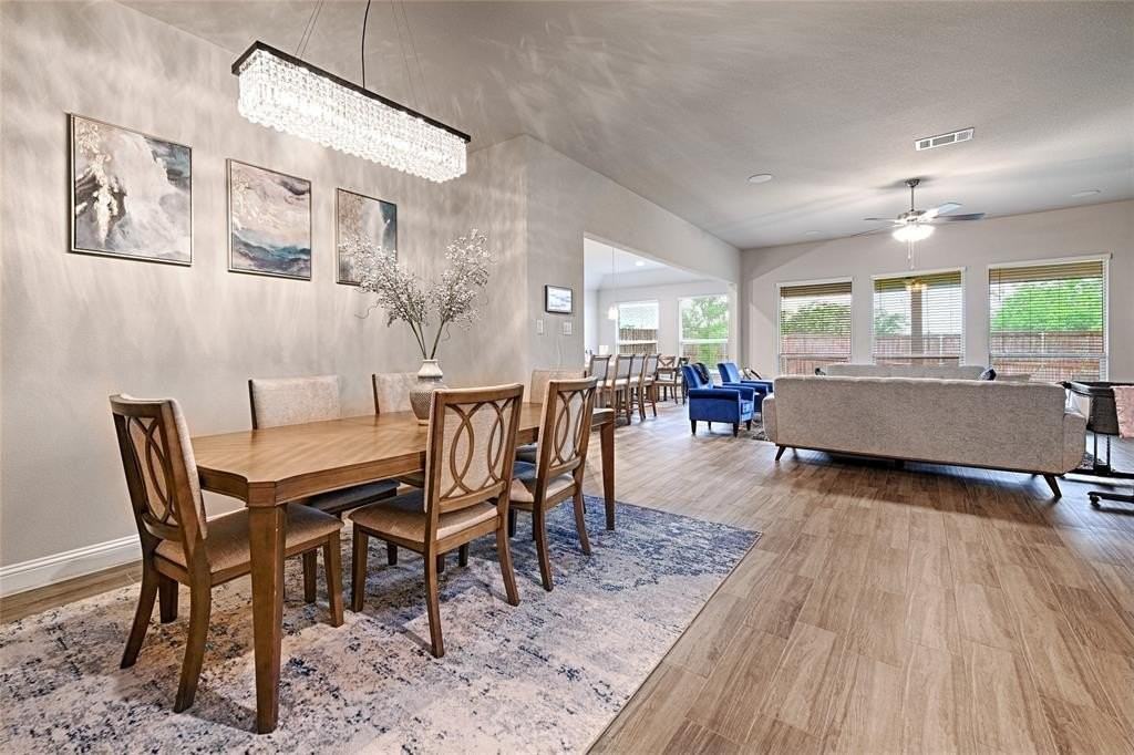 1106 Silver Oak Dr - Photo 7 of 35