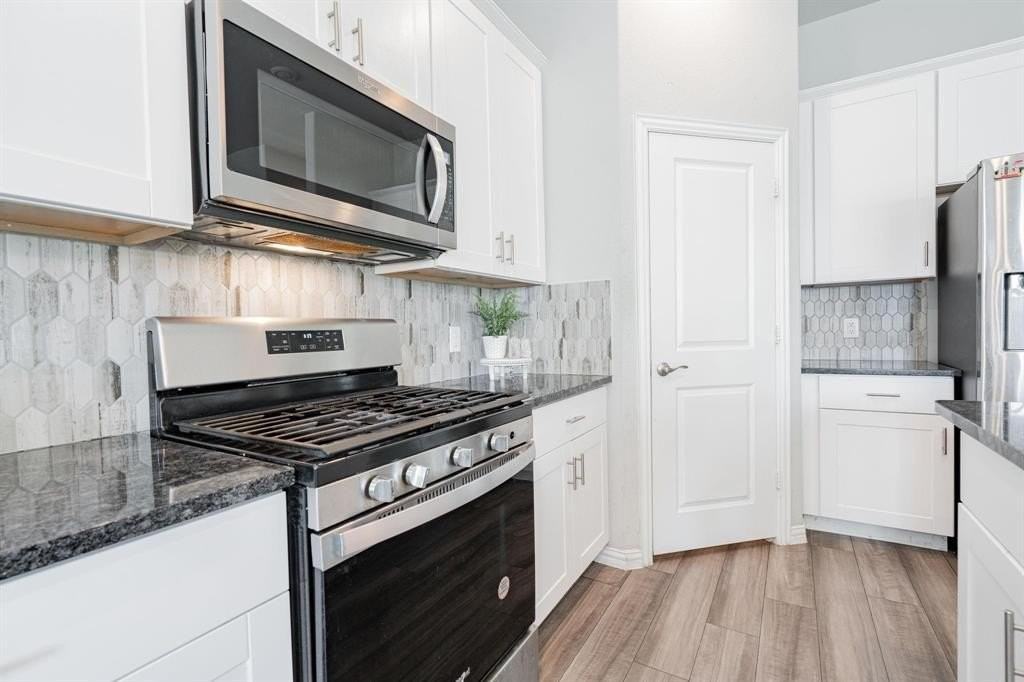 173 Lisa Ln - Photo 5 of 31