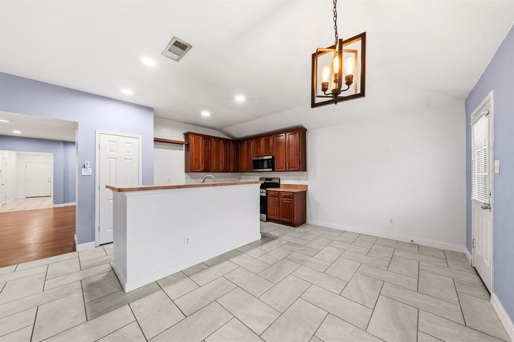 2008 Archer Dr - Photo 6 of 28