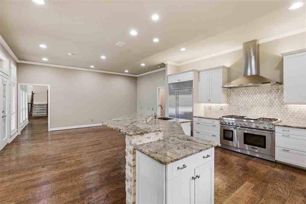 5304 Seascape Ln - Photo 6 of 24