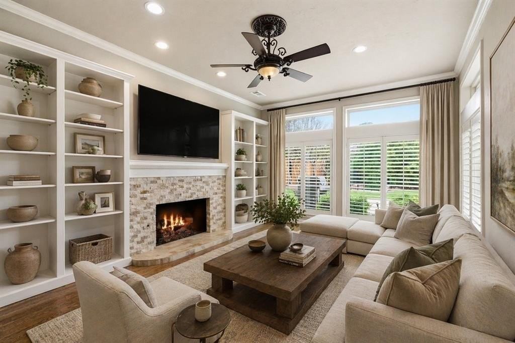 5304 Seascape Ln - Photo 7 of 24