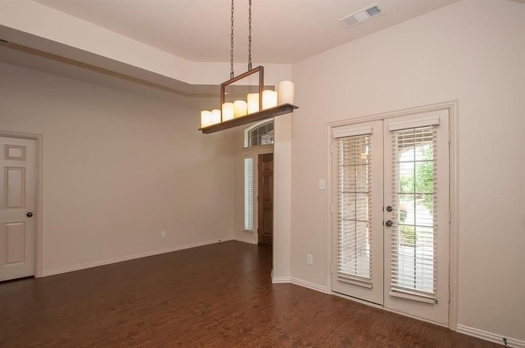 3417 Beekman Dr - Photo 6 of 32