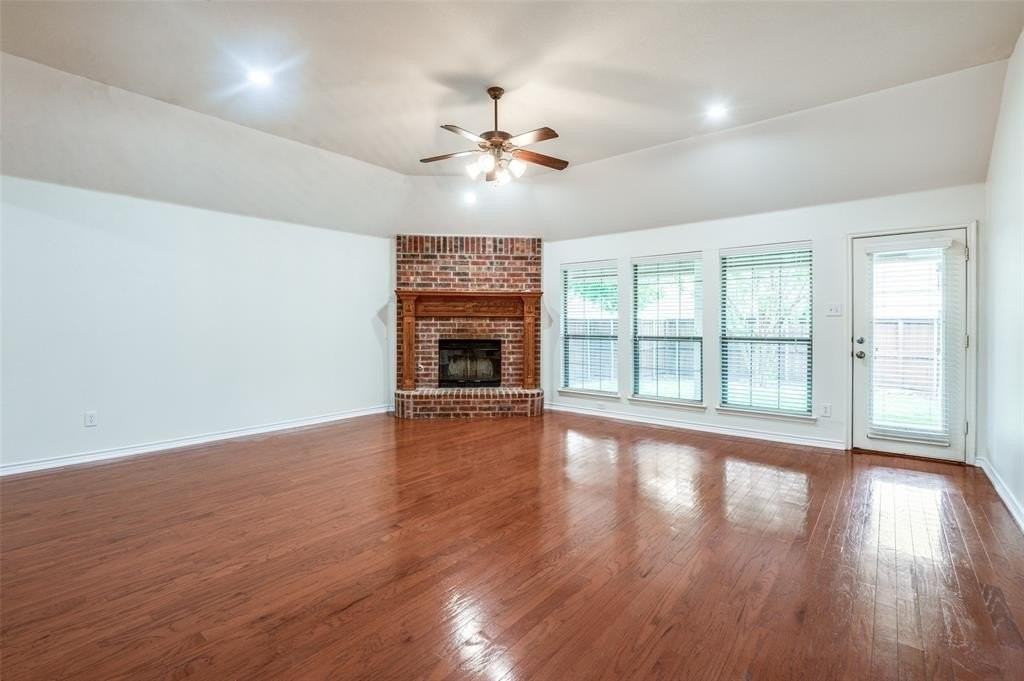 4500 River Xing - Photo 3 of 12