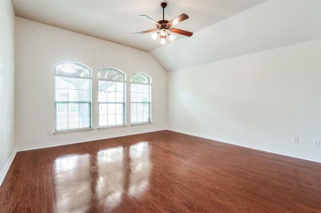 4500 River Xing - Photo 6 of 12