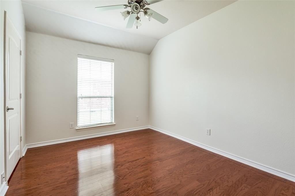 4500 River Xing - Photo 7 of 12