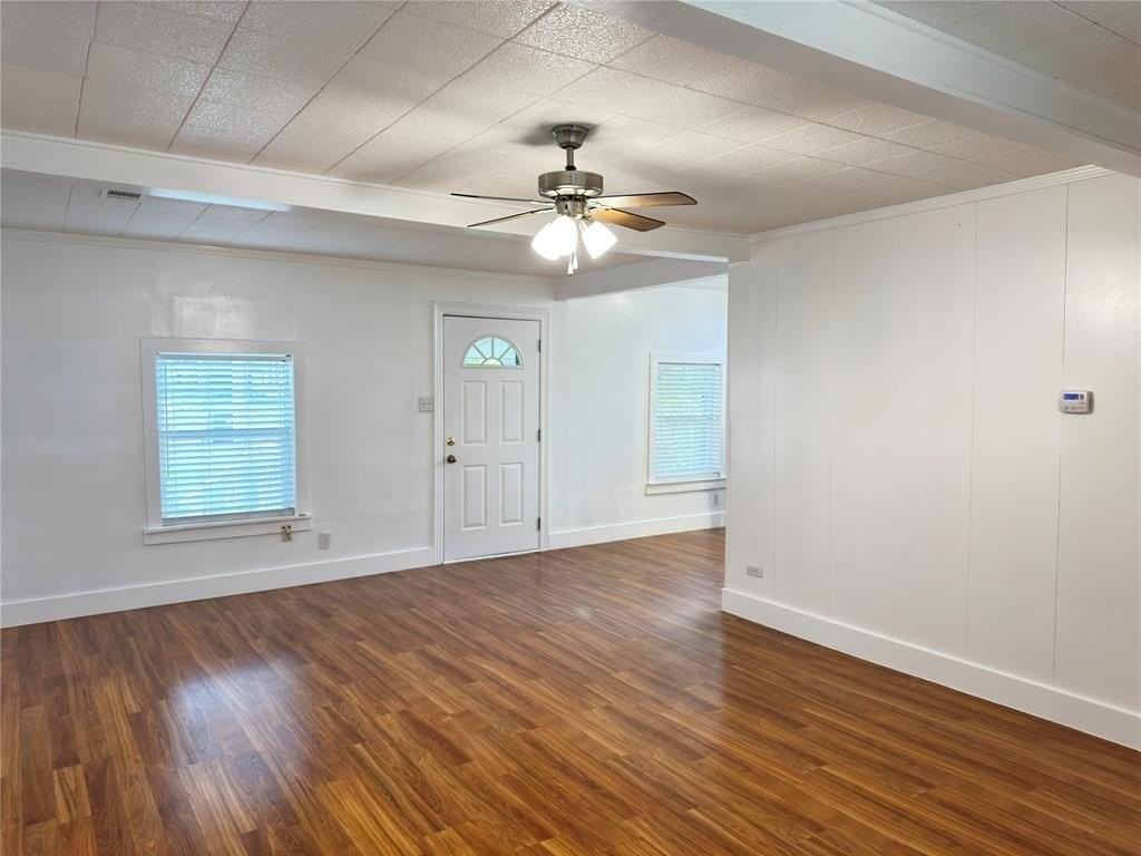 1704 Lexington St - Photo 3 of 11