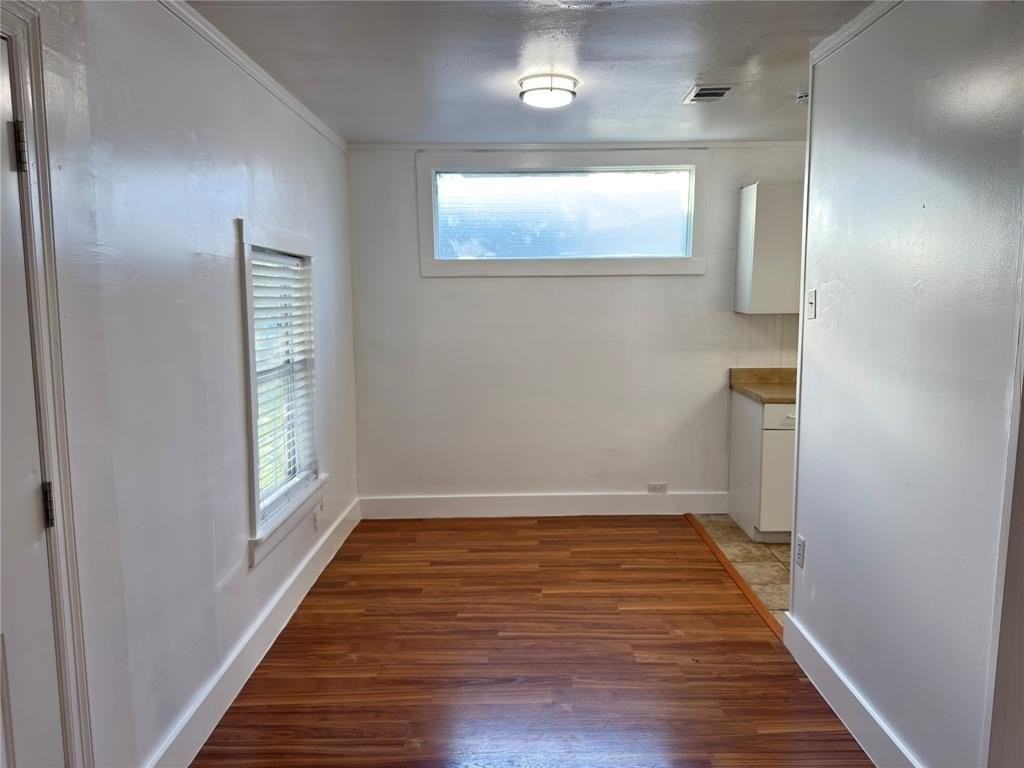 1704 Lexington St - Photo 4 of 11