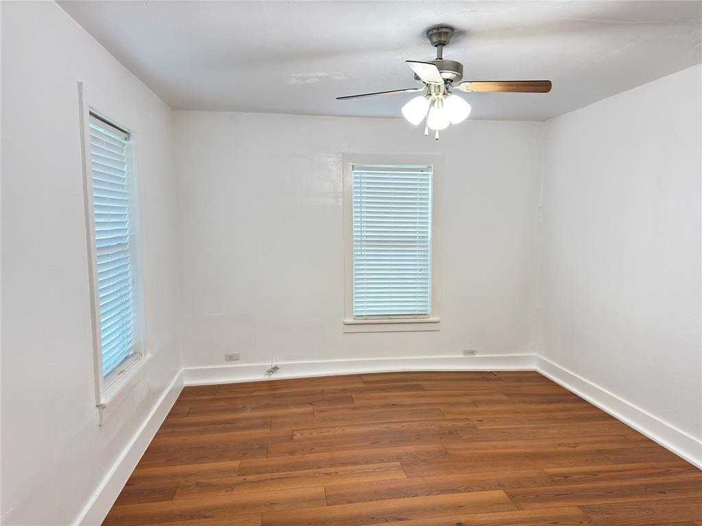 1704 Lexington St - Photo 7 of 11