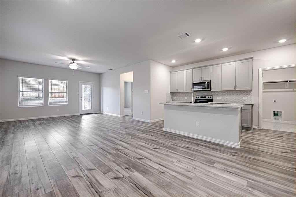 3110 Sedge Grass Dr - Photo 6 of 31