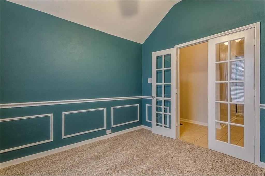 12128 Tacoma Ridge Dr - Photo 2 of 18