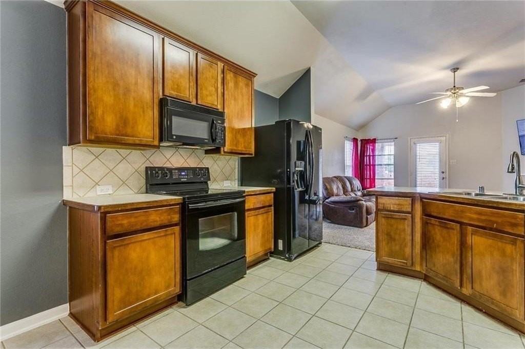 12128 Tacoma Ridge Dr - Photo 6 of 18