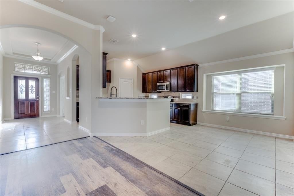 14805 Gilley Ln - Photo 4 of 20