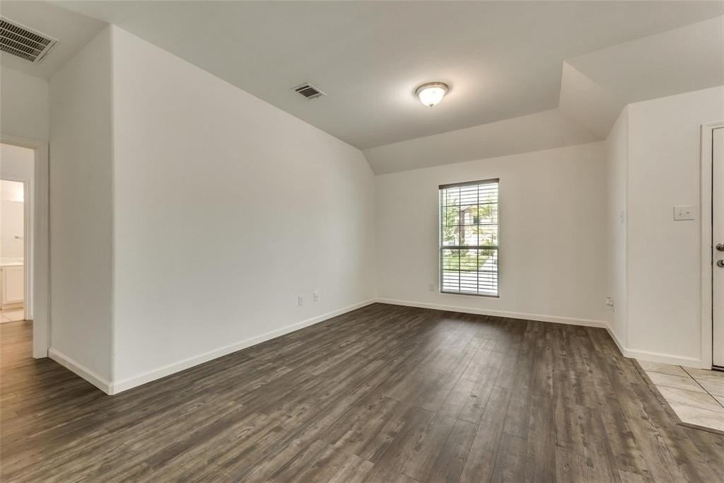 7463 Concordia Ln - Photo 3 of 19