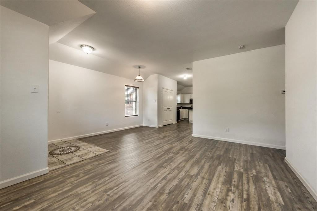 7463 Concordia Ln - Photo 5 of 19