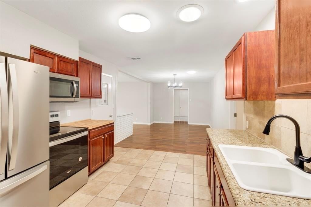 821 Wisteria Way - Photo 6 of 18