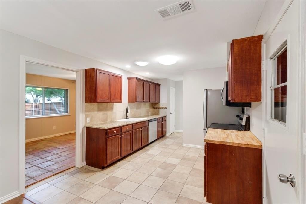 821 Wisteria Way - Photo 7 of 18