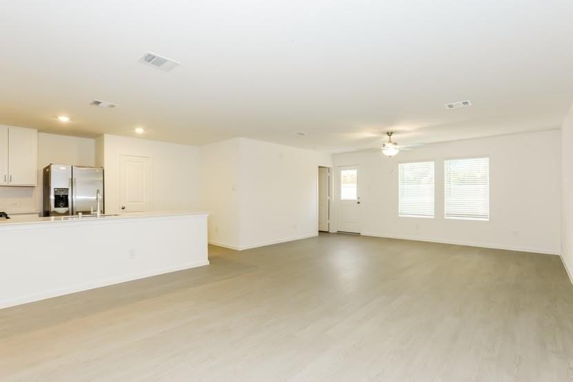 10116 Dalgreen Cir - Photo 3 of 10