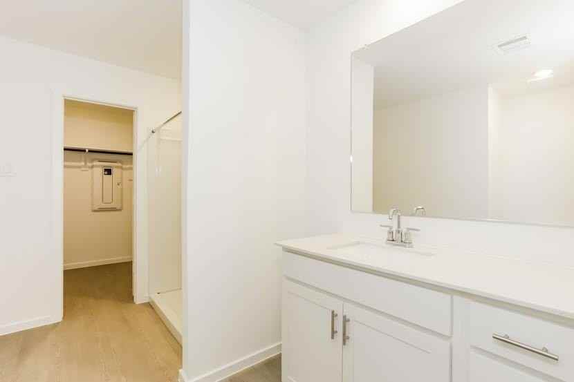 10116 Dalgreen Cir - Photo 5 of 10