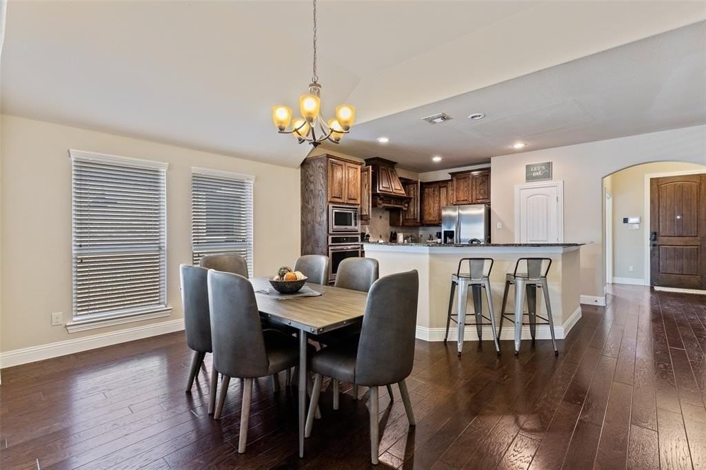 412 Tanner Sq - Photo 6 of 22