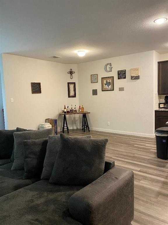 5133 Whiltmore Dr - Photo 7 of 10